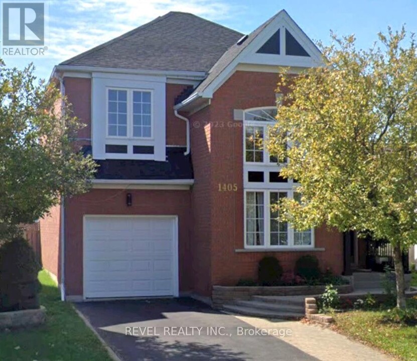 1405 Lyncroft Crescent in Oshawa, ON - Building Photo