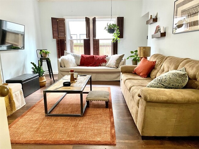 property at 429 Hawthorne St
