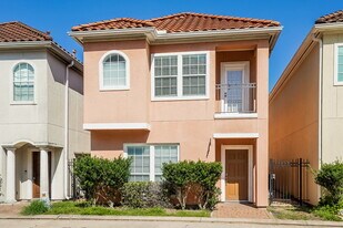 7118 Turtle Lagoon Row in Houston, TX - Building Photo