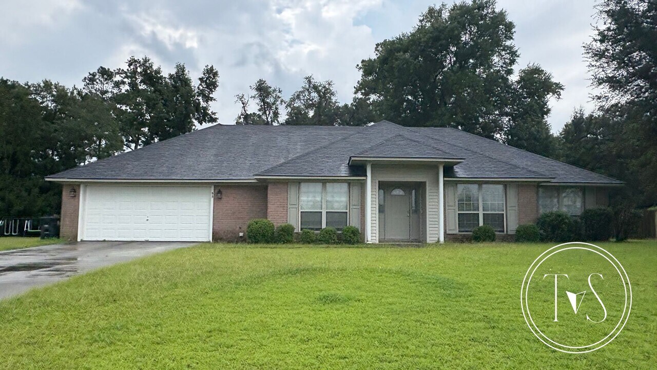 95 Shawn Ct in Hinesville, GA - Building Photo