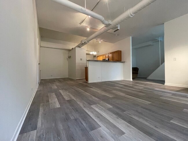 1844 W Henderson St, Unit 1