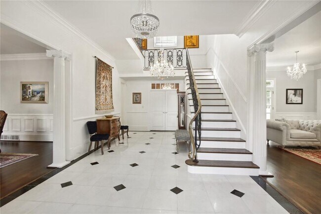 2760 Carmon on Wesley NW in Atlanta, GA - Building Photo - Building Photo