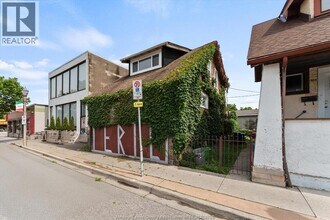 963 Erie St E in Windsor, ON - Building Photo - Building Photo
