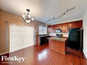 2460 Vistoria Dr in Cumming, GA - Foto de edificio - Building Photo