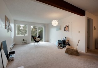 14th & Dravus in Seattle, WA - Building Photo - Interior Photo