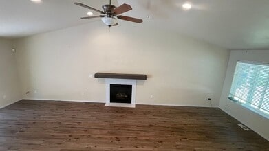 18416 Rampart Dr SE in Yelm, WA - Building Photo - Building Photo