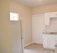 3429 Stonewall St photo'