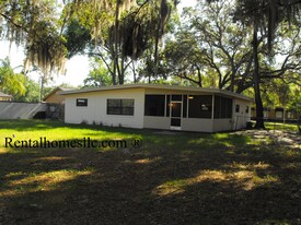 134 Wilson Dr in Lake Mary, FL - Building Photo