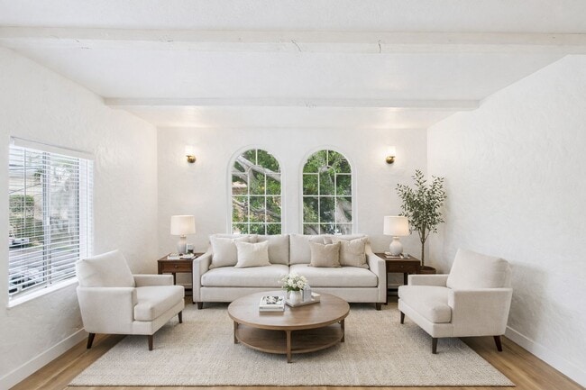 property at 1533 E 3rd St