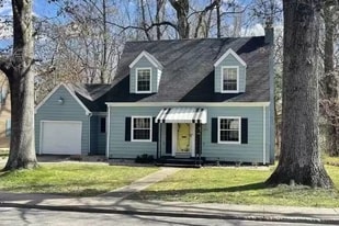 1404 29th St in Ashland, KY - Building Photo