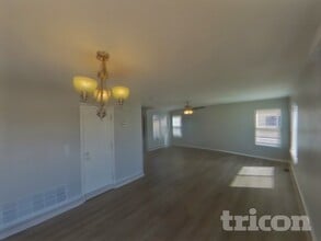 7335 Dobbs Dr in Fountain, CO - Building Photo - Building Photo