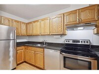 10211 Cedar Lk Rd S photo'