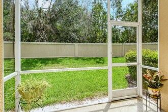 3645 Parkridge Cir in Sarasota, FL - Building Photo - Building Photo