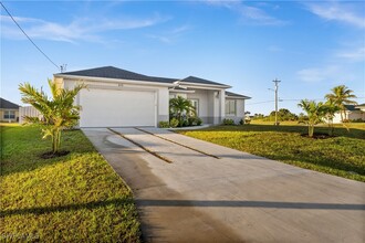 610 NW 23rd Terrace in Cape Coral, FL - Building Photo - Building Photo