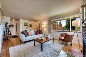 4801 84th St SW in Mukilteo, WA - Building Photo - Building Photo