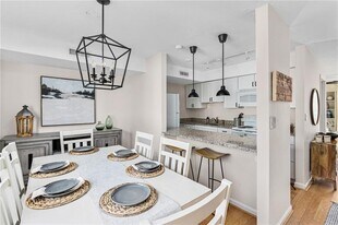 214 Goddard Row in Newport, RI - Building Photo