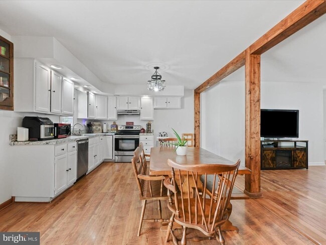 8 English Oak Cir in Fredericksburg, VA - Building Photo - Building Photo