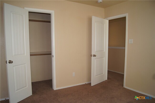 property at 2709 Tara Dr