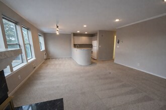 915 6th Ave N in Seattle, WA - Building Photo - Building Photo