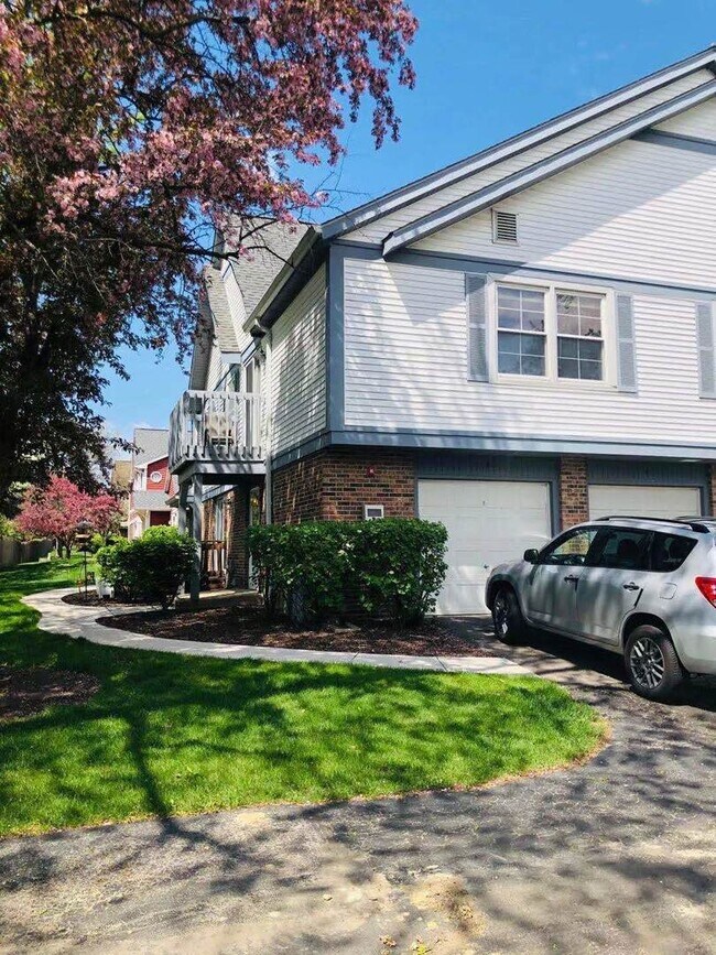 property at 2743 Wayfaring Ln