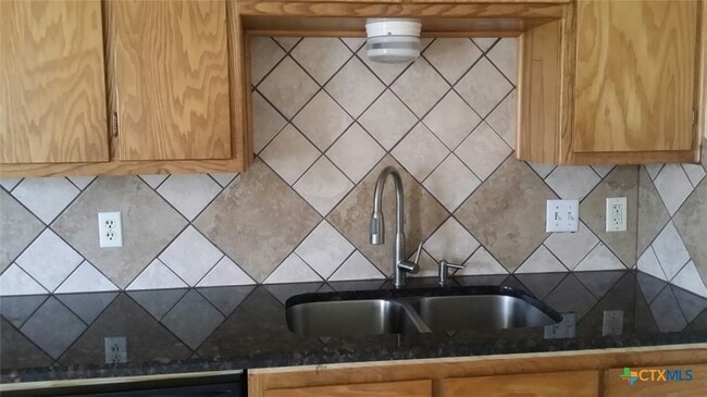 property at 1102 Circle M Dr