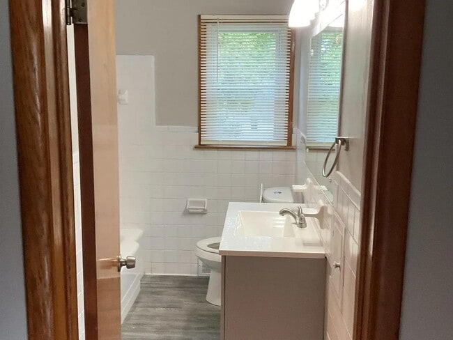 property at 711 Garfield St