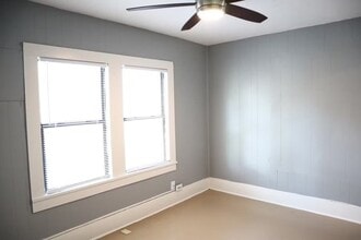 1116 N Bell Ave, Unit 1 in Denton, TX - Building Photo - Building Photo