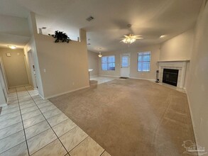 1427 Central Pkwy in Gulf Breeze, FL - Building Photo - Building Photo
