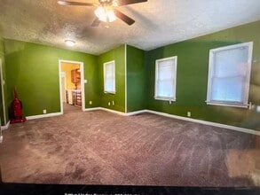 925 E Mulberry St in Kokomo, IN - Building Photo - Building Photo