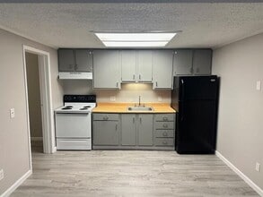 3705 Adkisson Dr in Cleveland, TN - Building Photo - Building Photo