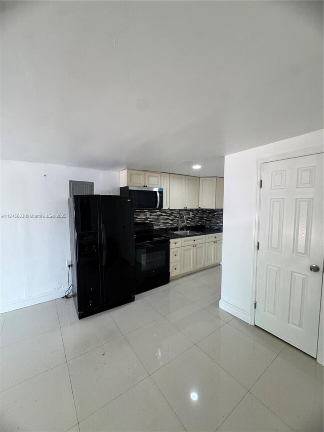 11600 SW 181st Ter in Miami, FL - Building Photo - Building Photo