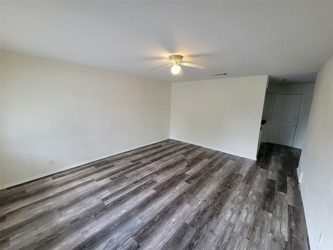 11117 Erich Dr in Balch Springs, TX - Building Photo - Building Photo