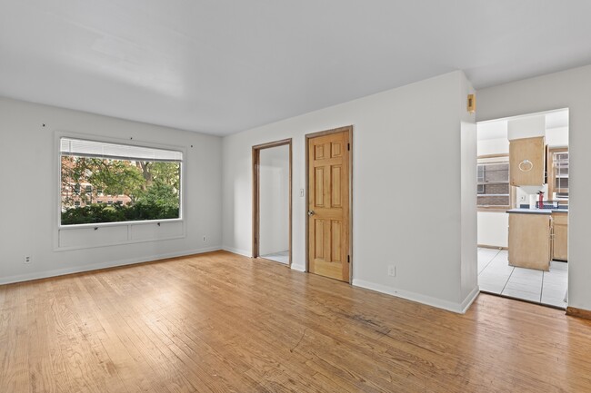 3216 N Downer Ave in Milwaukee, WI - Building Photo - Building Photo