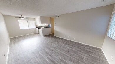 12617 OXNARD in North Hollywood, CA - Foto de edificio - Interior Photo