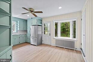 170 Iron Hill Rd in Doylestown, PA - Building Photo