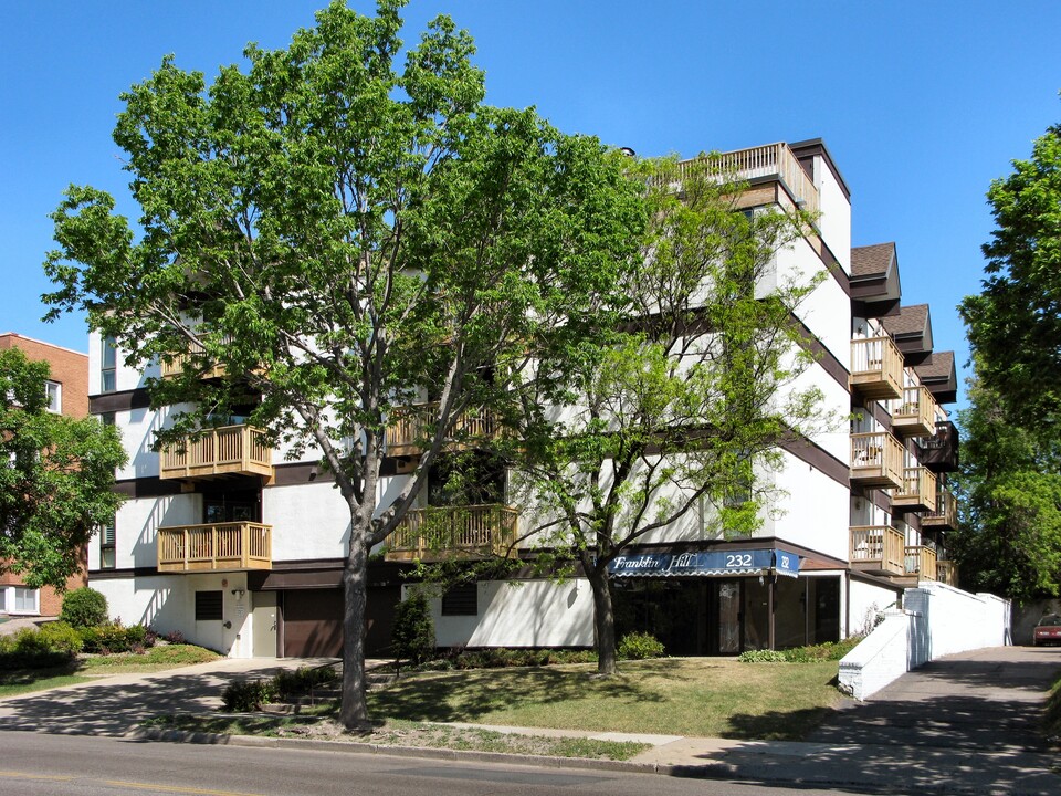 Franklin Hill Condominiums in Minneapolis, MN - Building Photo