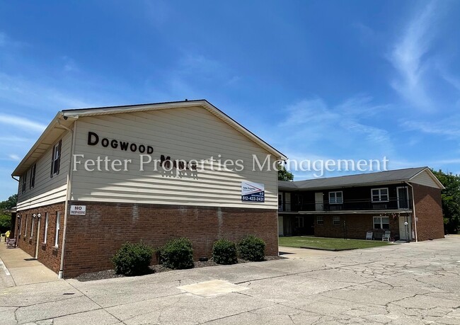 2750 N Kentucky Ave, Unit Dogwood in Evansville, IN - Foto de edificio - Building Photo