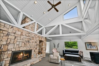 10 Paradise Ln in Warwick, NY - Building Photo - Building Photo