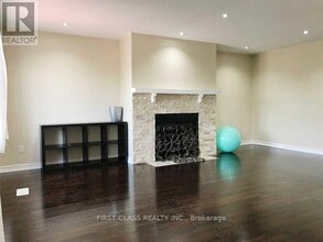 659 Thamesford Terrace in Mississauga, ON - Building Photo - Building Photo