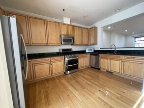 4702 N Lamon Ave in Chicago, IL - Building Photo - Building Photo