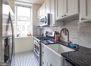 2129 Walnut St in Philadelphia, PA - Building Photo - Building Photo