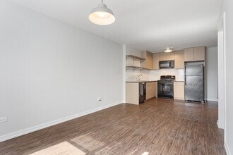 6134 N Kenmore Ave in Chicago, IL - Building Photo - Building Photo