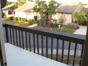 2705 Hidden Lake Blvd in Sarasota, FL - Building Photo - Building Photo