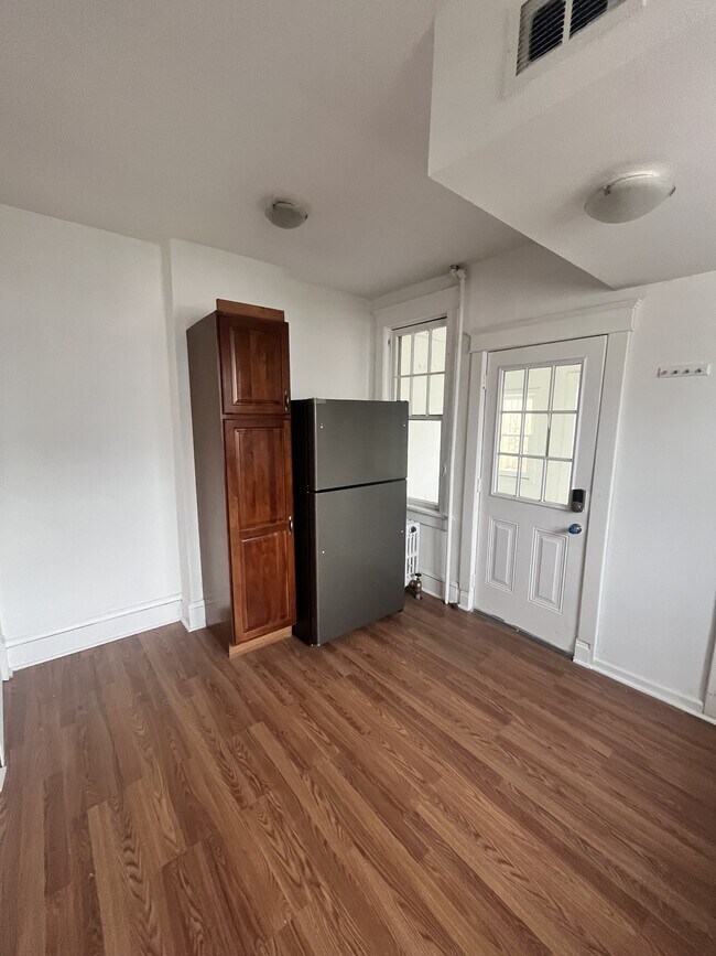 245 E Northampton St in Wilkes-Barre, PA - Building Photo - Building Photo