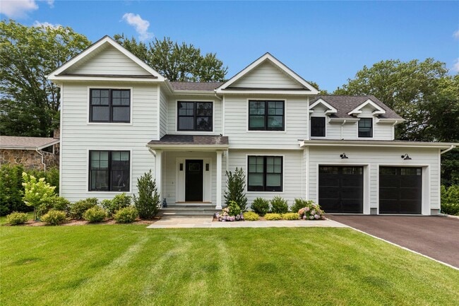 property at 4 Gray Rock Dr