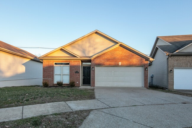 property at 2792 Gateway Park Ln