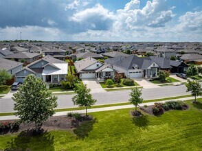 8317 Bestride Bend in Austin, TX - Building Photo - Building Photo
