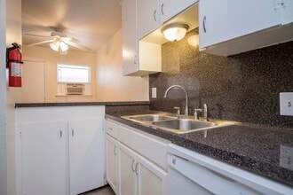 8803 Timberside Dr in Houston, TX - Building Photo - Building Photo