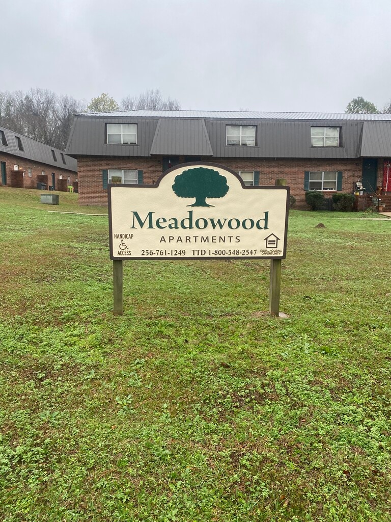 Meadowood Apartments in Talladega, AL