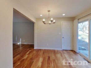 1116 NE 10 St in Blue Springs, MO - Building Photo - Building Photo